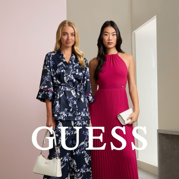 Kolekcja GUESS Outlet – eleganckie sukienki i torebki dla kobiet w Outlet Park Szczecin