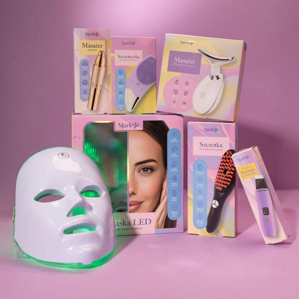 Zdjęcie przedstawiające różne akcesoria do pielęgnacji twarzy i ciała marki Marielle, w tym maskę LED, masażery, szczoteczki do twarzy i peeling kawitacyjny, wszystko w pastelowych opakowaniach na fioletowym tle.