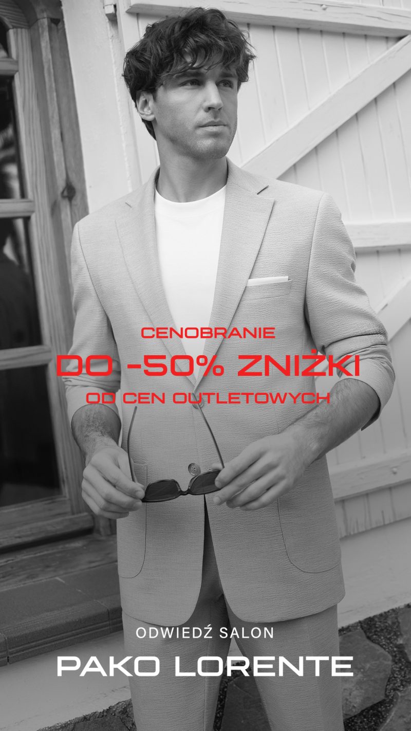 Mężczyzna w jasnym garniturze i białym T-shircie, trzymający okulary przeciwsłoneczne, z napisem 'CENOBRANIE DO -50% ZNIŻKI OD CEN OUTLETOWYCH ODWIEDŹ SALON PAKO LORENTE'.