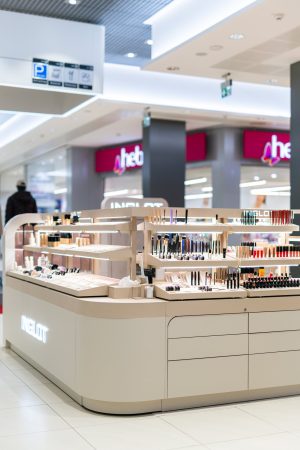 Inglot – wyspa w Outlet Park Szczecin